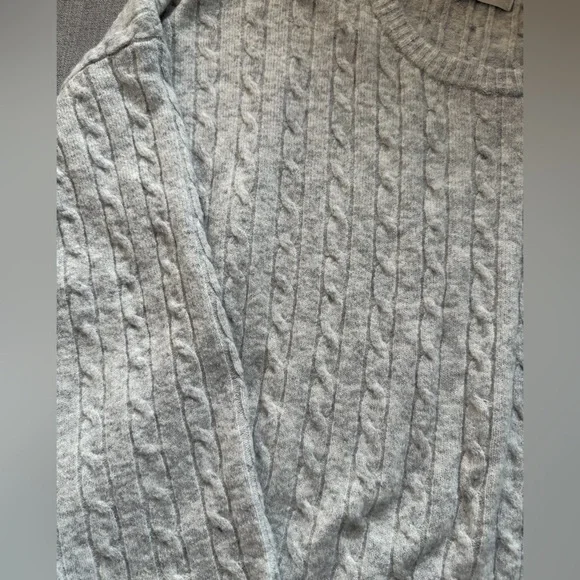 Nuuds Cable Crewneck Sweater in Heather Grey XL - Picture 8 of 10
